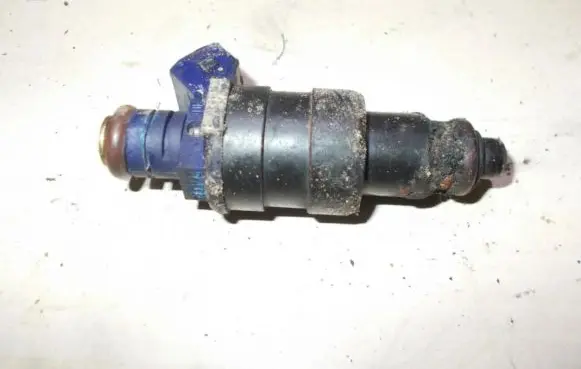 Renault Megane I Fuel injector 866313