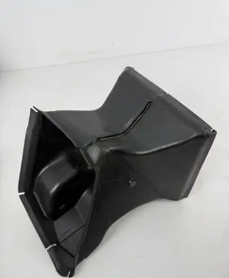 BMW 1 F40 Intercooler air guide/duct channel 8076099