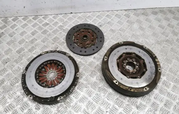Toyota Avensis T250 Clutch set kit