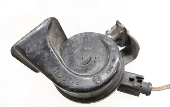 Audi A3 S3 8P Horn signal 8P0951230