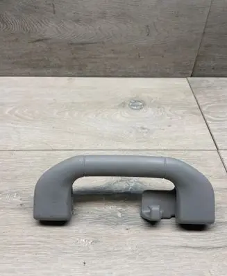 Mercedes-Benz C W204 Rear interior roof grab handle A2048100151