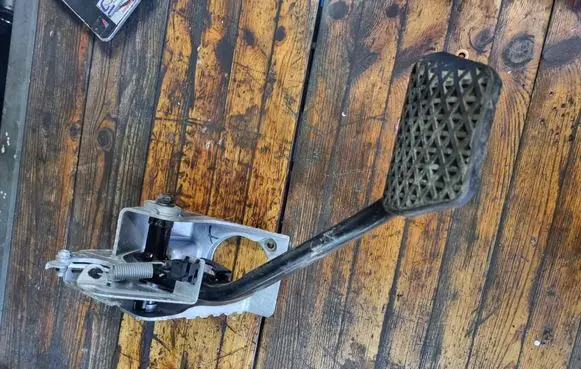 Land Rover Range Rover L322 Accelerator throttle pedal SKB000171 6754374