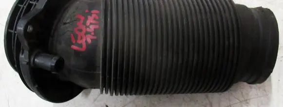 Seat Leon (1P) Air intake hose/pipe 1K0129684AN