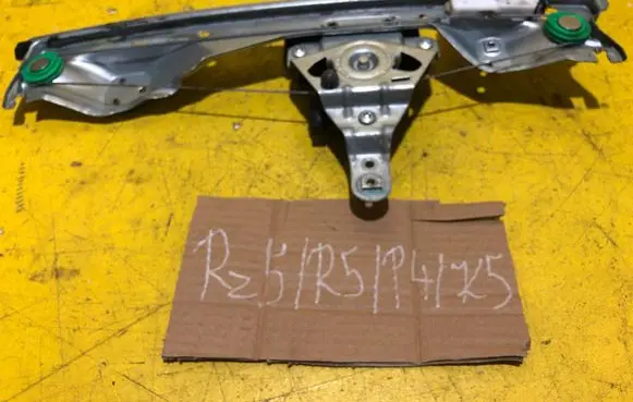 Peugeot 308 SW Rear door window regulator with motor 9659826780-00