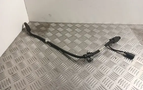 Audi A4 S4 B9 AdBlue supply pipe 04L131960B