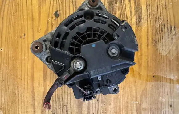 Renault Megane II Generator/alternator 8200474219 0986XA1052