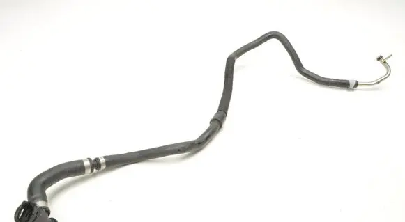Volvo XC40 Engine coolant pipe/hose 