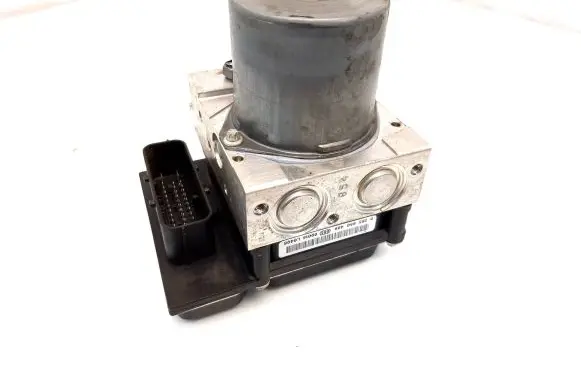 BMW X3 E83 ABS Pump 3439781 3439820 0265950489