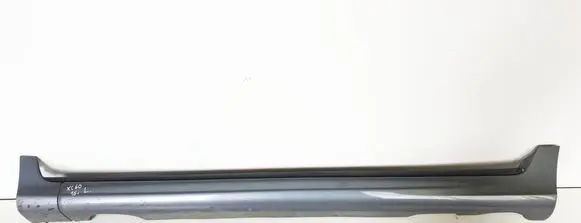 Volvo XC60 Foot area side trim 