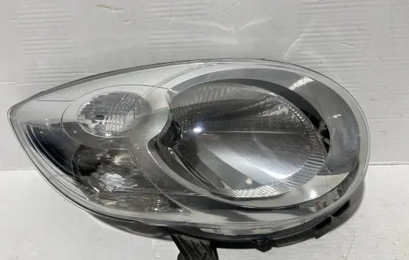 Citroen C1 Headlight/headlamp 811100H050