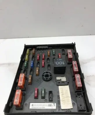 Volkswagen PASSAT B6 Fuse box set 3C0937125 05321483