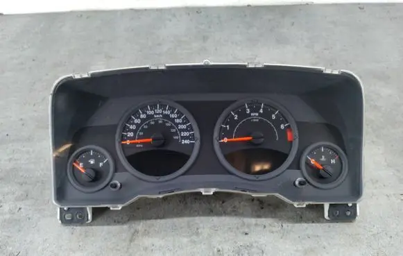 Jeep Patriot Speedometer (instrument cluster) 05172239AA