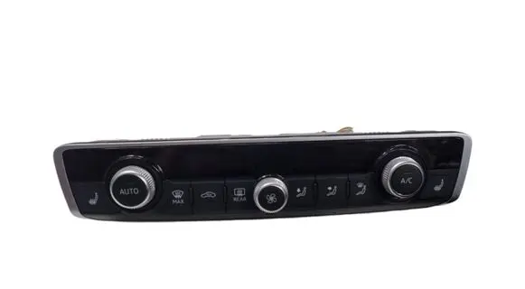 Audi A3 S3 8V Climate control unit 8V0820043R
