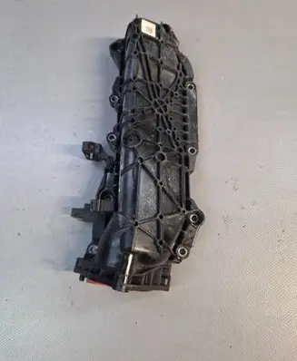 Porsche Cayenne (9Y0 9Y3) Intake manifold 06M133267 102178