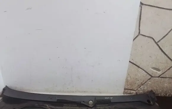 Nissan Micra Wiper trim