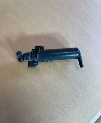 Audi A5 8T 8F Headlight washer spray nozzle 8T0955102D A2C31764500