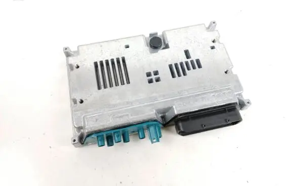 Porsche Taycan 9J1 Camera control unit module 4K4907117H 4K4907117