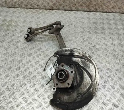 Audi A5 Front wheel hub 8W0407242F 8W0407560
