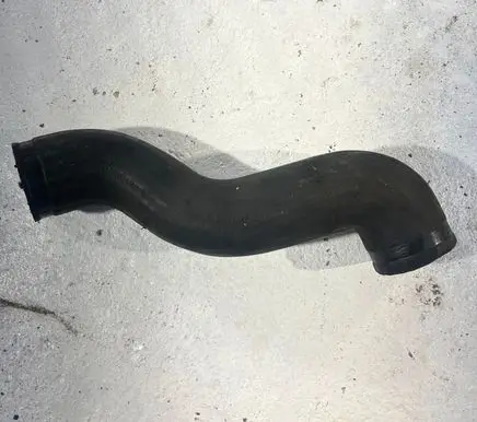 Intercooler hose/pipe
