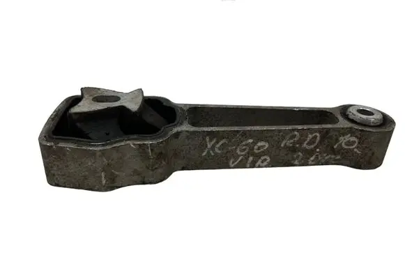 Volvo XC60 Engine mount bracket