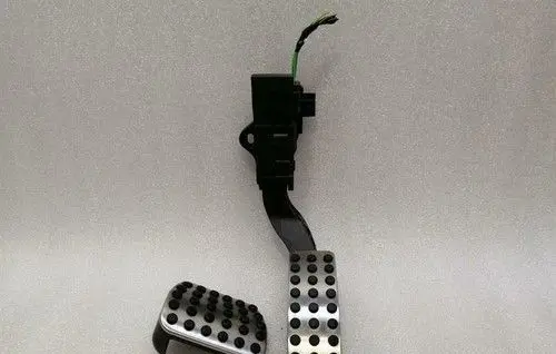 Mercedes-Benz A W176 Accelerator throttle pedal A2463001904