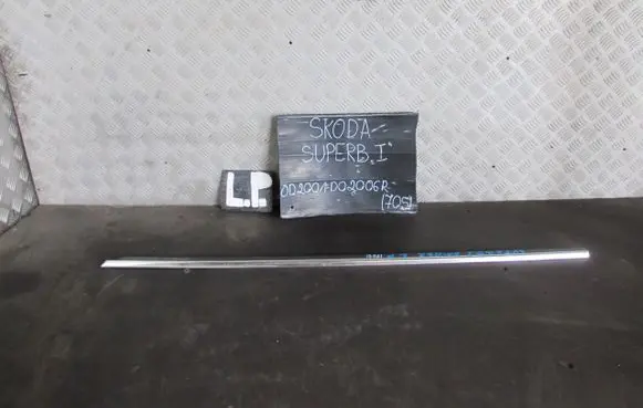 Skoda Superb B5 (3U) Trim molding 