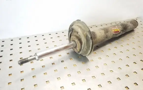 BMW 5 E39 Front shock absorber/damper