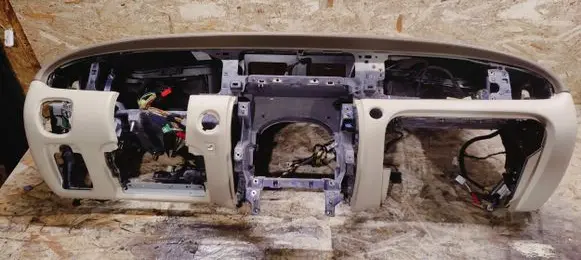Jaguar XJ X350 Dashboard 2W9314401GLA 2W93F04562A