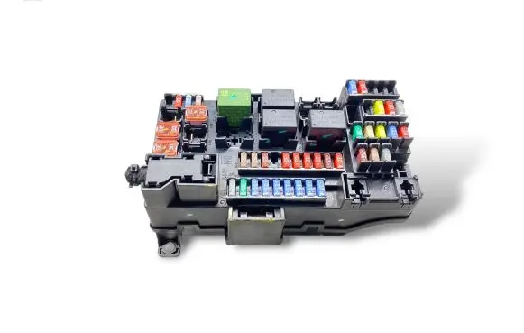 Opel Mokka Fuse module 21092612 131181445 GS2MB080653