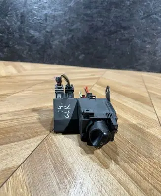 Mercedes-Benz CLK A208 C208 Light switch 2105450104