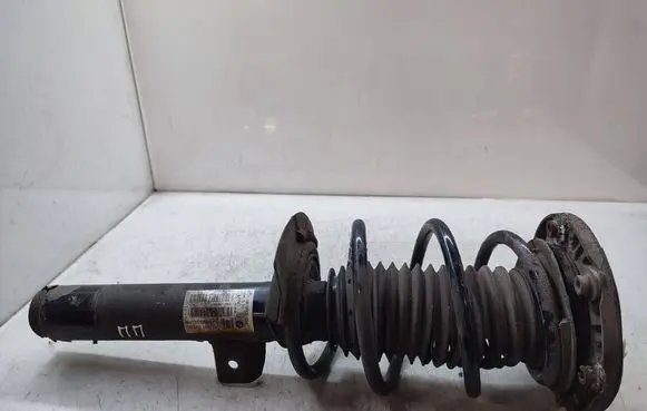 BMW 3 F30 F35 F31 Front shock absorber with coil spring 6873806
