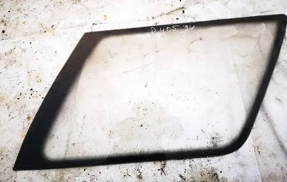 Peugeot 405 Rear side window as2