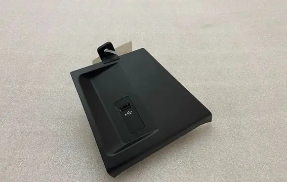 USB socket connector