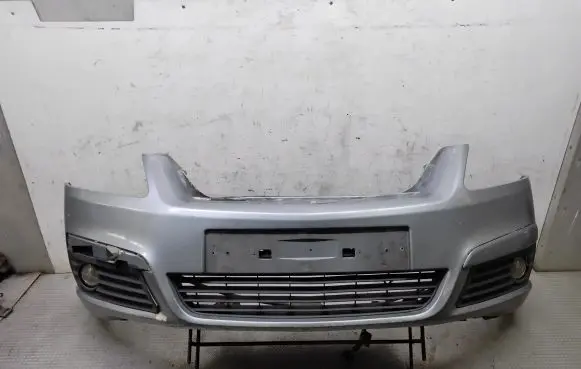 Opel Zafira B Front bumper
