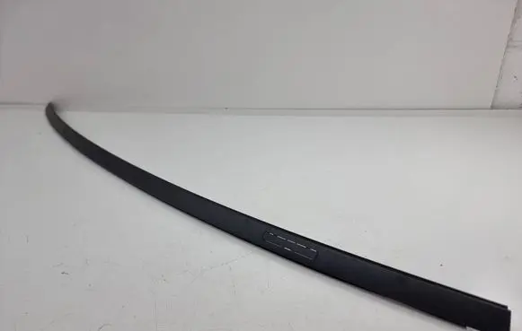 Roof trim bar molding cover