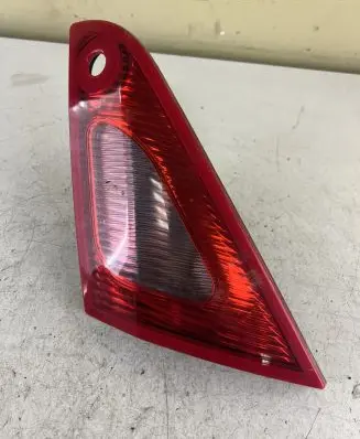 Mitsubishi Colt Tailgate rear/tail lights MN105622