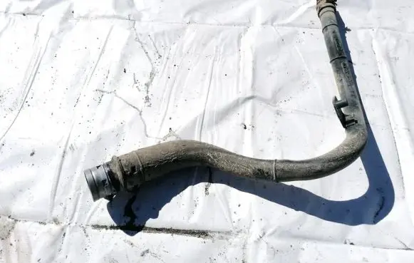 Opel Signum Fuel tank filler neck pipe 