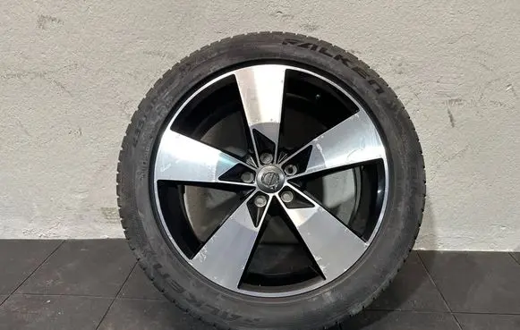 Volvo XC40 R19 alloy rim 31471554