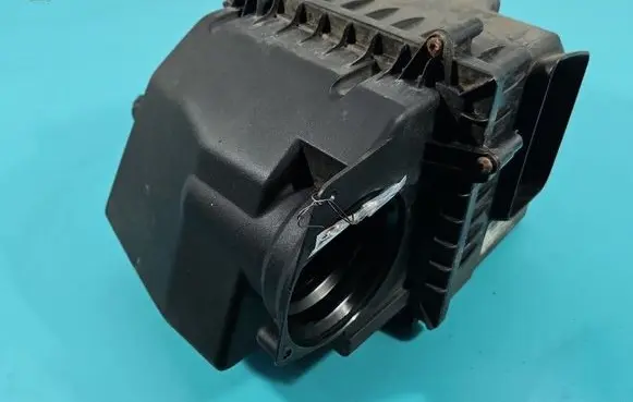 Jaguar XE Air filter box GX739H736CA IMPRK1545261