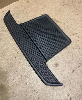 Land Rover Discovery 3 - LR3 Other center console (tunnel) element FAH500022XXX 05004Y