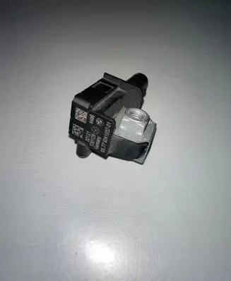 BMW 5 F10 F11 Airbag deployment crash/impact sensor 9241032 130129 03121