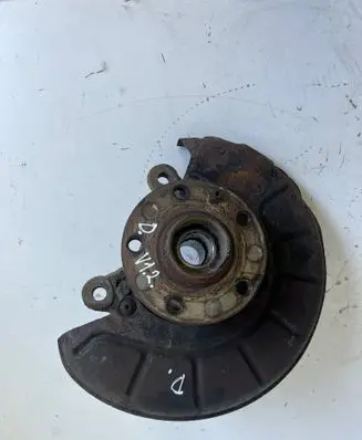 Volkswagen Caddy Front wheel hub