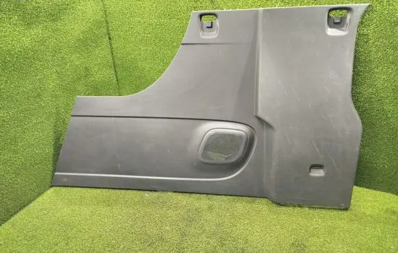 Opel Vivaro Trunk/boot side trim panel 769002935R 769004808R 93866627