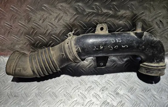 Mazda 626 Air intake hose/pipe FEH113231