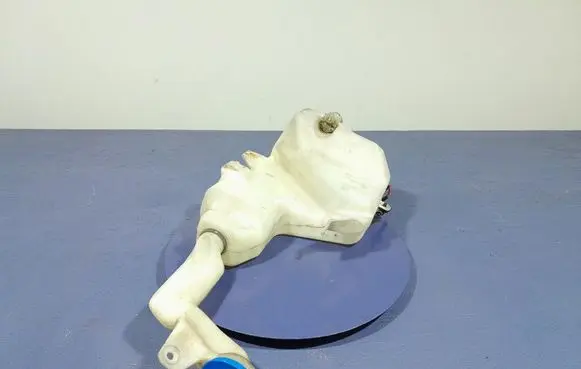 Honda Accord Windshield washer fluid reservoir/tank 