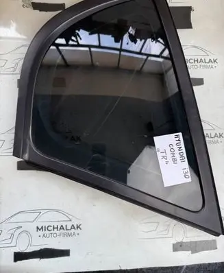 Hyundai i30 Rear side window 8070970