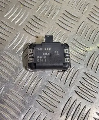 Volvo V50 Rain sensor 8648049 155112 1397212052