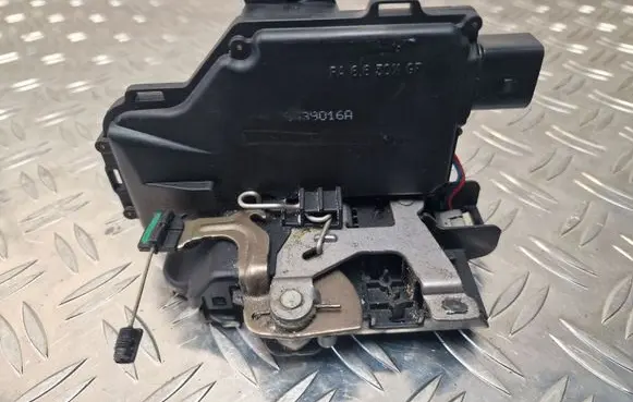 Audi A2 Rear door lock 8Z0839016A