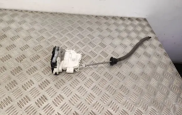 Audi Q7 4M Front door lock 8J1837016F