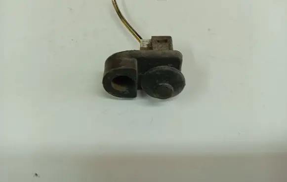 Subaru Legacy Front door sensor